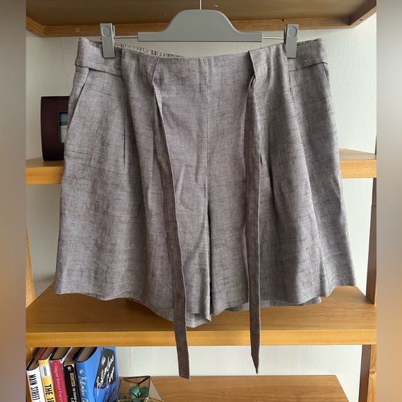 St. John High Waist Gray Linen Blend Shorts - size L - Picture 3 of 5
